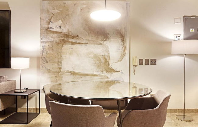 Metropolis 1108 - Adults Only - Photo 8