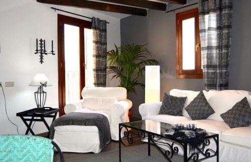 Edificio Can Roses - Foto 18