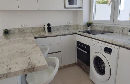 Front Sea View Penthouse - Photo 21