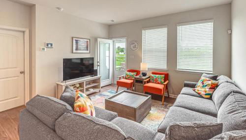 Pool Access and Beach Shuttle Millville Townhome! - Foto 4