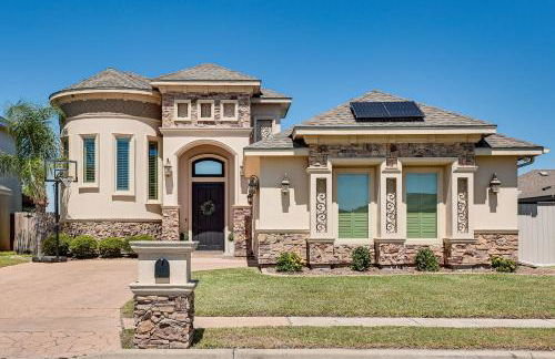 1 Mi to Vackar Stadium Roomy Retreat with Pool - Foto 3