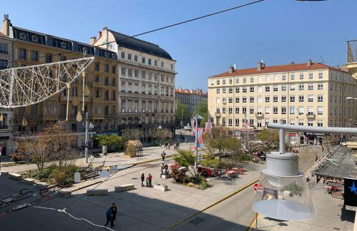 020 CHIC & COSY GRAND APPART 57m2 HYPERCENTRE WIFI SMART TV NETFLIX - Foto 50