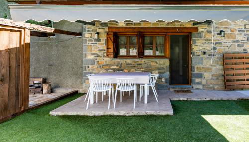 El Escondite de Biescas - Photo 2, Garden view, pet friendly