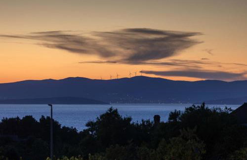 Villa Baras garden - house with pool - Photo 27