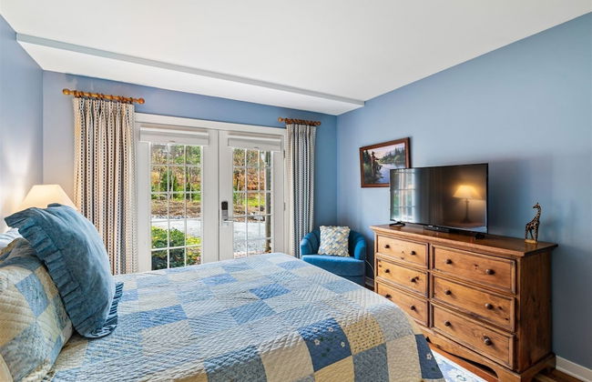 710b_topnotch - Photo 1