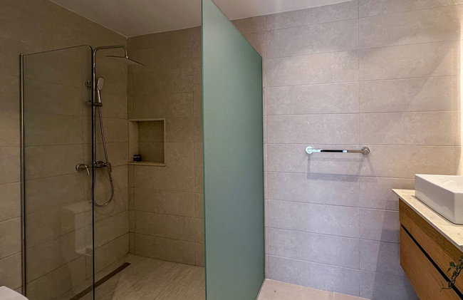 Exclusive Penthouse With Picuzzi Steps From Beach - Foto 3