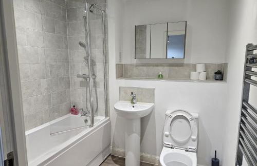 8 mins walk City Centre, Birmingham University, 20 mins walk Edgebaston stadium, 1 Bed Spacious Apartment - Foto 10