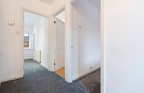 Spacious 3 Bedroom Contractor Stay House in Birmingham B23 near M6 & Fort Dunlop with Free Parking and WiFi - Foto 51