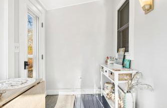 Fresh Pond Chateau Renovated Bright and Cozy Home - Foto 9