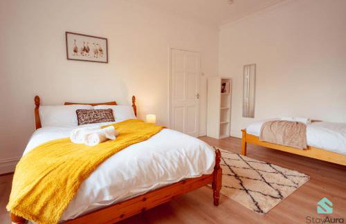 Beautiful 3BDR Flat By Stay Aura Short Lets & Serviced Accommodation Newcastle With Free WiFi & Parking - Foto 14