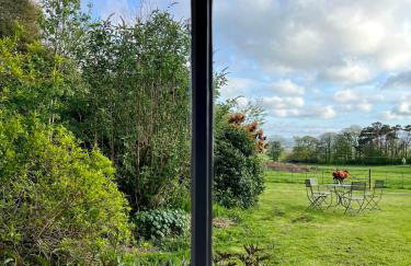 Sherlock Holmes Historic House - Photo 6