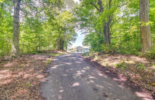 Family Home w/ Game Room! 1 Mi to Dale Hollow Lake - Foto 36