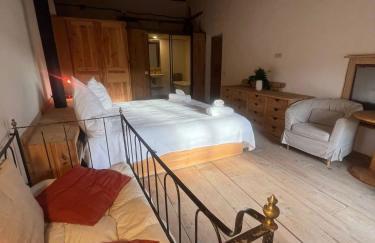 CASA RURAL DE ENSUEÑO EN CANTALLOPS CON 9 HABITACIONES DOBLES CON BAÑOS PRIVADOS Y PISCINA DE 20M x 2,70M - Foto 71