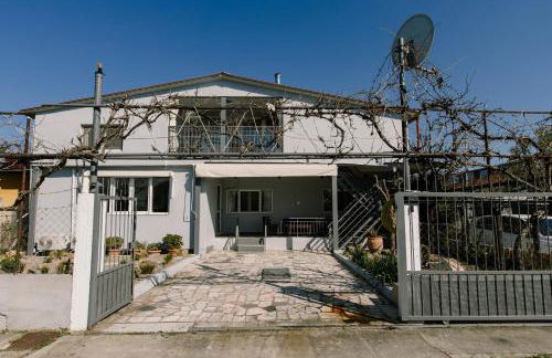 Ste's house at Macedonia Airport - Photo 18