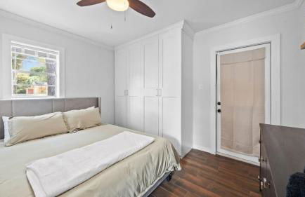 Comfy Modern Farmhouse Cottage w/ Private Patio! - Foto 2