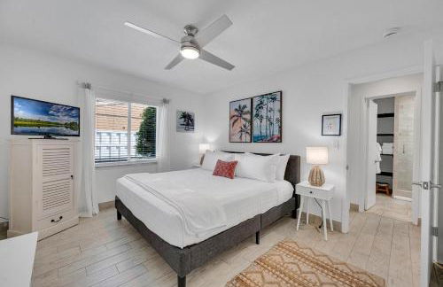 Waterfront Bungalow Heated Pool Pineapple Key - Foto 30