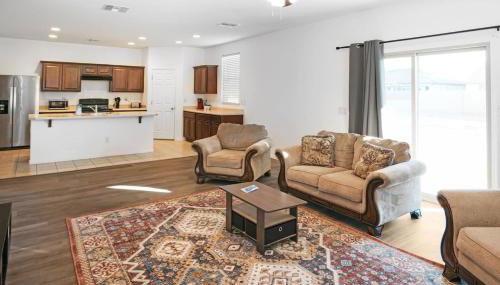 4 Bedroom Desert Oasis Large Yard Sleeps 8 - Foto 1