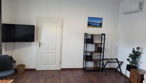 Einzelwohnung im EG mit Terrasse und AC - Foto 4