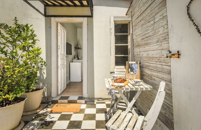 Elegant 1BR Apt w Balcony in the City - Photo 30