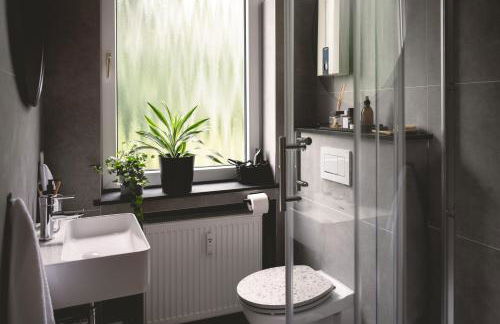 NOOQA Duisburg - 'Exklusives Design Apartment' - Parkplatz, Balkon, Nespresso - 6 Personen - 85qm - Photo 4