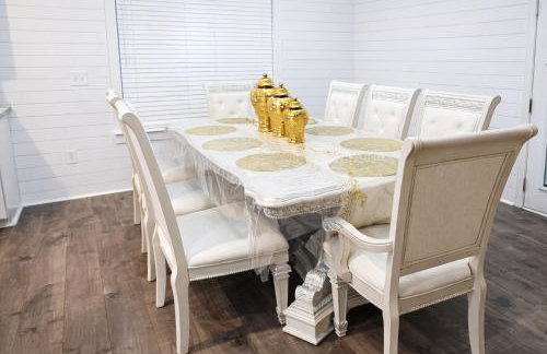 Clayton 6-Beds Family Home Near Raleigh Sleeps 12 - Foto 13