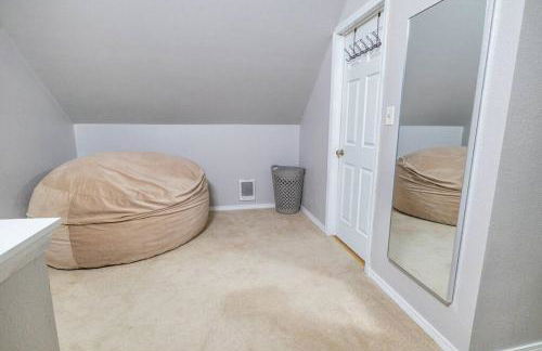 Spacious Family Home with Hot Tub - Foto 6