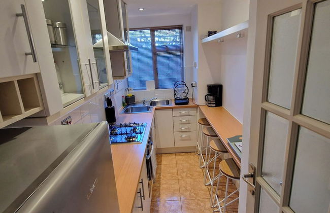 Light 1-bed - London N8 - Free Parking - Fast Wifi - Foto 9