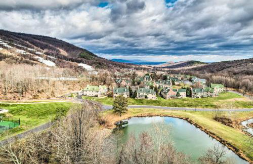 Hike, Bike and Swim Mountain Escape with Deck - Foto 4