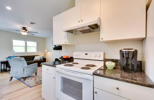 2 Mi to Downtown Greensboro Home By Park! - Photo 8