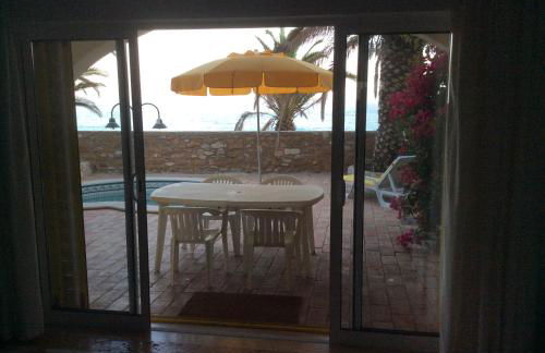 Beach front/waterside apartment - Foto 36