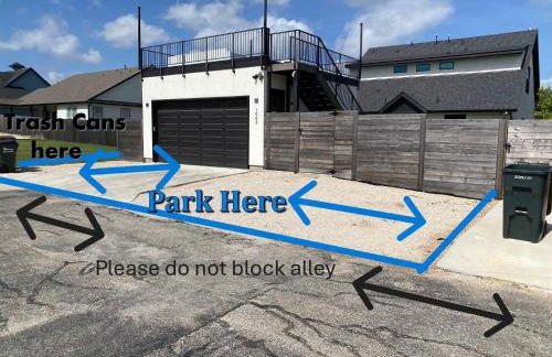 Stunning home - walk to square & heated pool - Foto 38