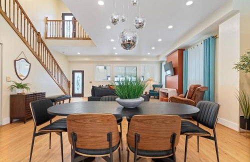 Luxe Retreat! Bar|Rooftop DT Views|Hot Tub|Arcade - Foto 9