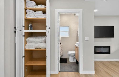 West Seattle Home King Bed and AC - Foto 28