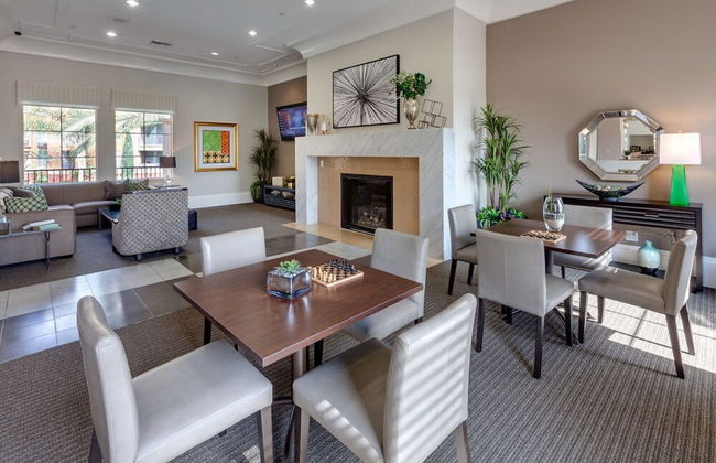 Platinum Triangle Apartments - Foto 27