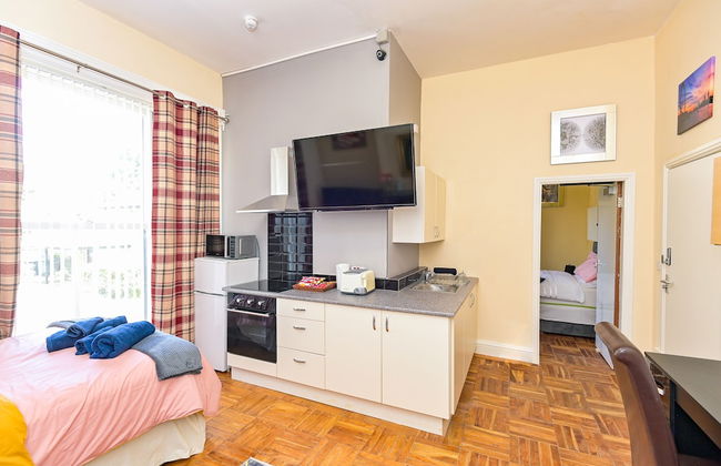 The Elm Wood Apartments - Photo 41