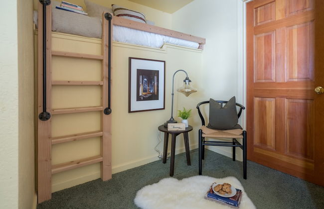 Juniper by Avantstay Incredible Mountainside Home w/ Incredible Lake Views! - Foto 25