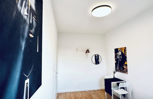Cozy 3BR Apt with Garden Sleeps 10 - Foto 65