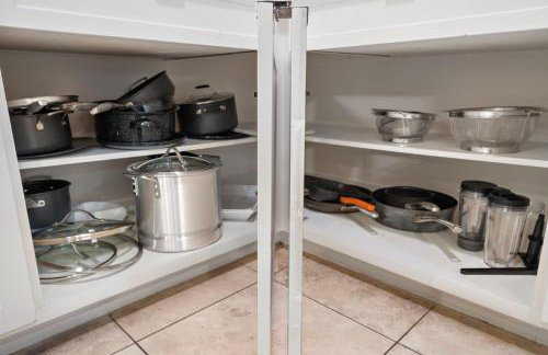 Nr Galleria & Med Center Hot Tub Games WiFi - Foto 18