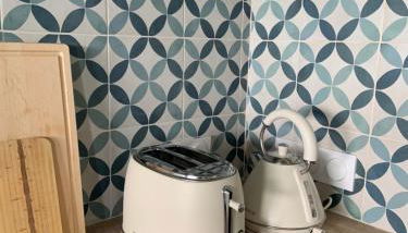 Grand rez de jardin-terrasse avec vue sur la mer - 2 chambres - Photo 4, toaster