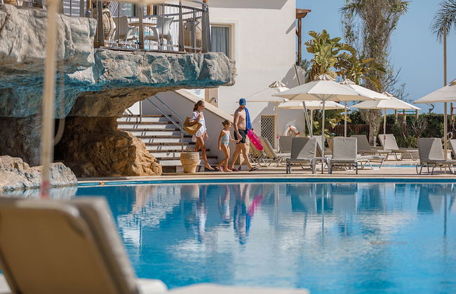 Louis Althea Beach Hotel - Foto 23