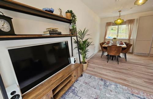 Dog-Friendly Townhouse in Converted Mill near Stroud Commons - Foto 22