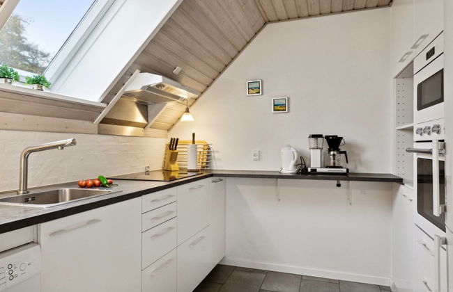 "Snezana" - 150m from the sea - Photo 11