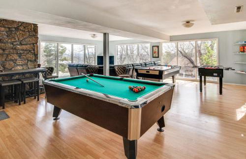 5 Mi to Area Attractions Home with Indoor Hot Tub - Foto 1