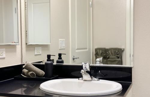 Stylish 1 Bedroom Apartment in LA with Free Parking - 10 Minutes away from Ceders Sinai - Foto 19