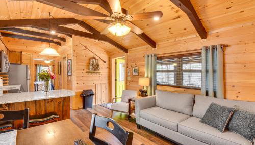 Waterfront Seneca Cabin about 4 Mi to Boat Launch! - Foto 4