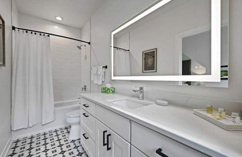 6BR Sand Valley Lodge with Hot Tub Bar & Putting Green - Foto 53