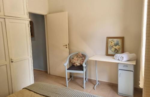 Costa Family-Little house in the center - Photo 40