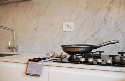 Just Urban Stays - Bilocale con Spazio Esterno - 10 min Duomo in tram - Foto 24