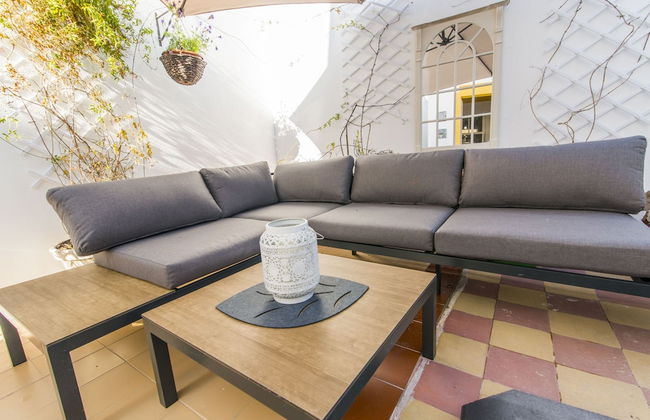 Charming Townhouse With Aircon Only 500m From the Marina and the Typical Market - Foto 25