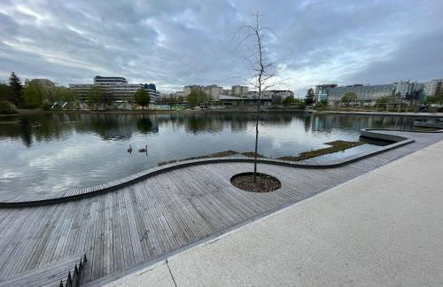 Sweet and comfy in Hyper City center with Netflix, Prime and Disney Plus included - Foto 10